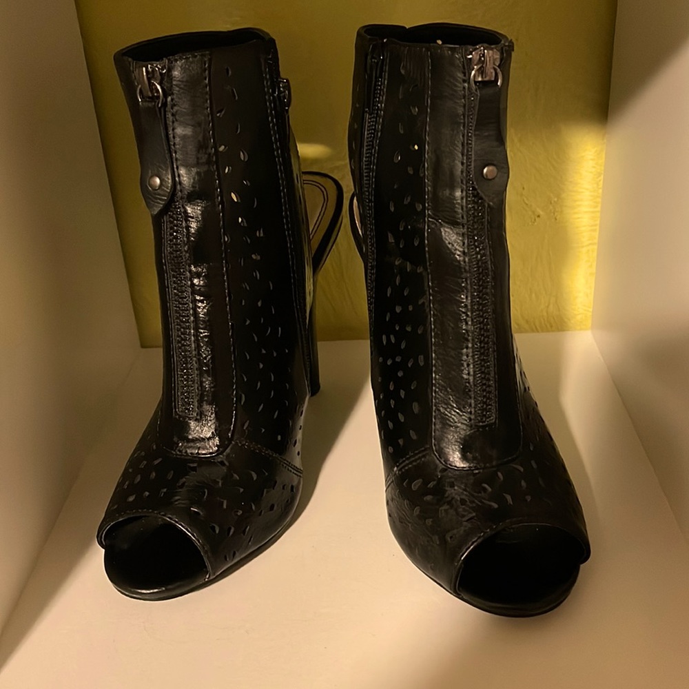 Size 9 heels